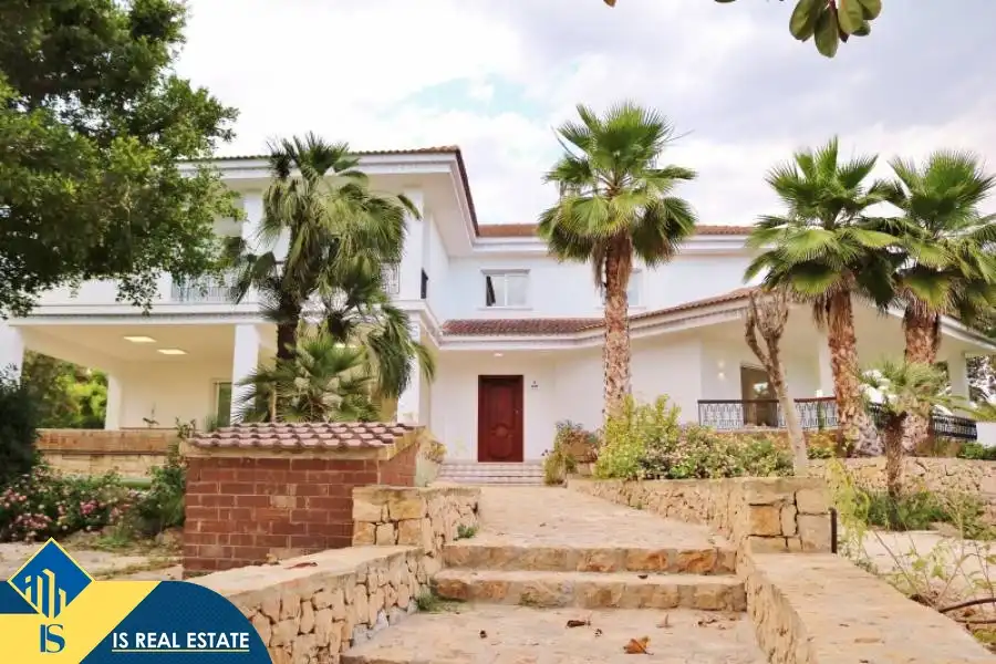 Vista exterior de Casa o xalet en venda en Alicante / Alacant amb Terrassa, Moblat i Piscina comunitària