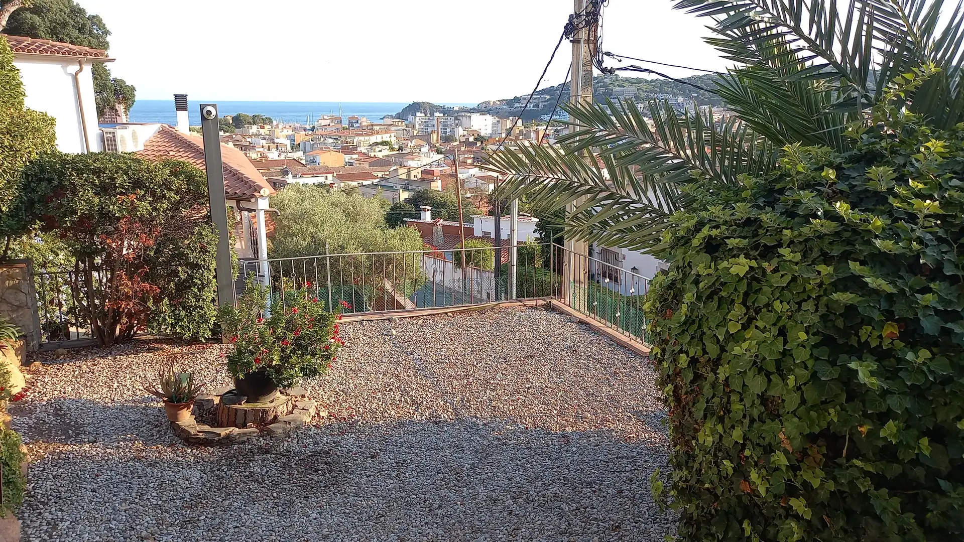 Terrassa de Casa o xalet en venda en Sant Feliu de Guíxols amb Jardí privat, Piscina i Moblat