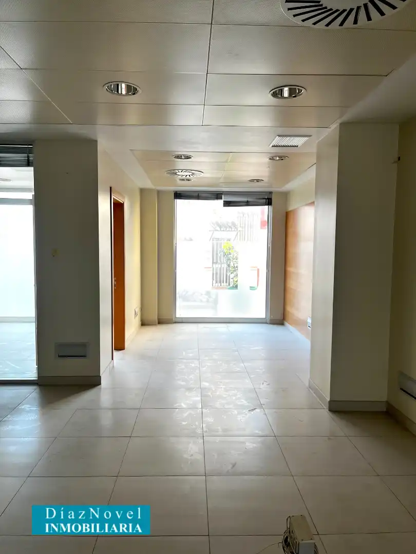 Commercial properties for sale in Rincón de la Victoria  with Air Conditioner