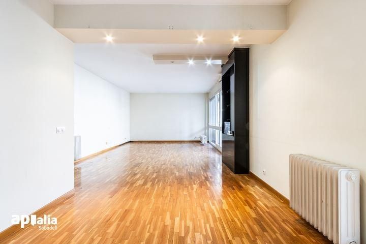 Living room of Flat for sale in Sabadell  with Air Conditioner, Heating and Private garden