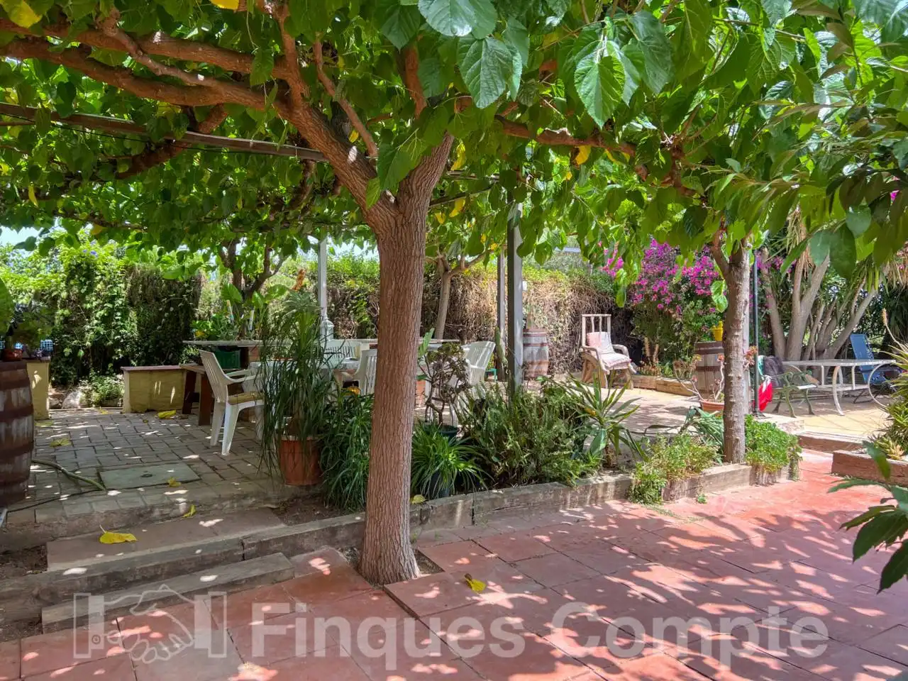 Terrassa de Finca rústica en venda en El Vendrell amb Aire condicionat, Calefacció i Jardí privat