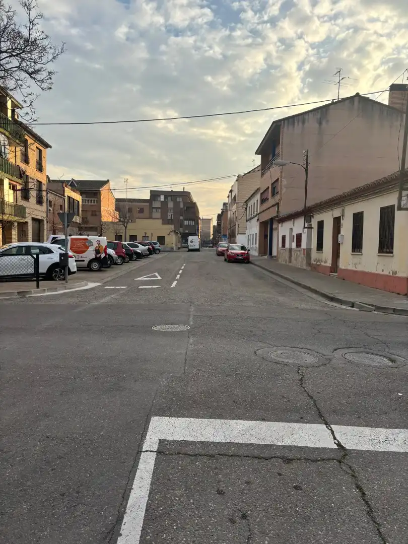 Vista exterior de Piso en venta en Zaragoza con Calefacción, Terraza y Horno