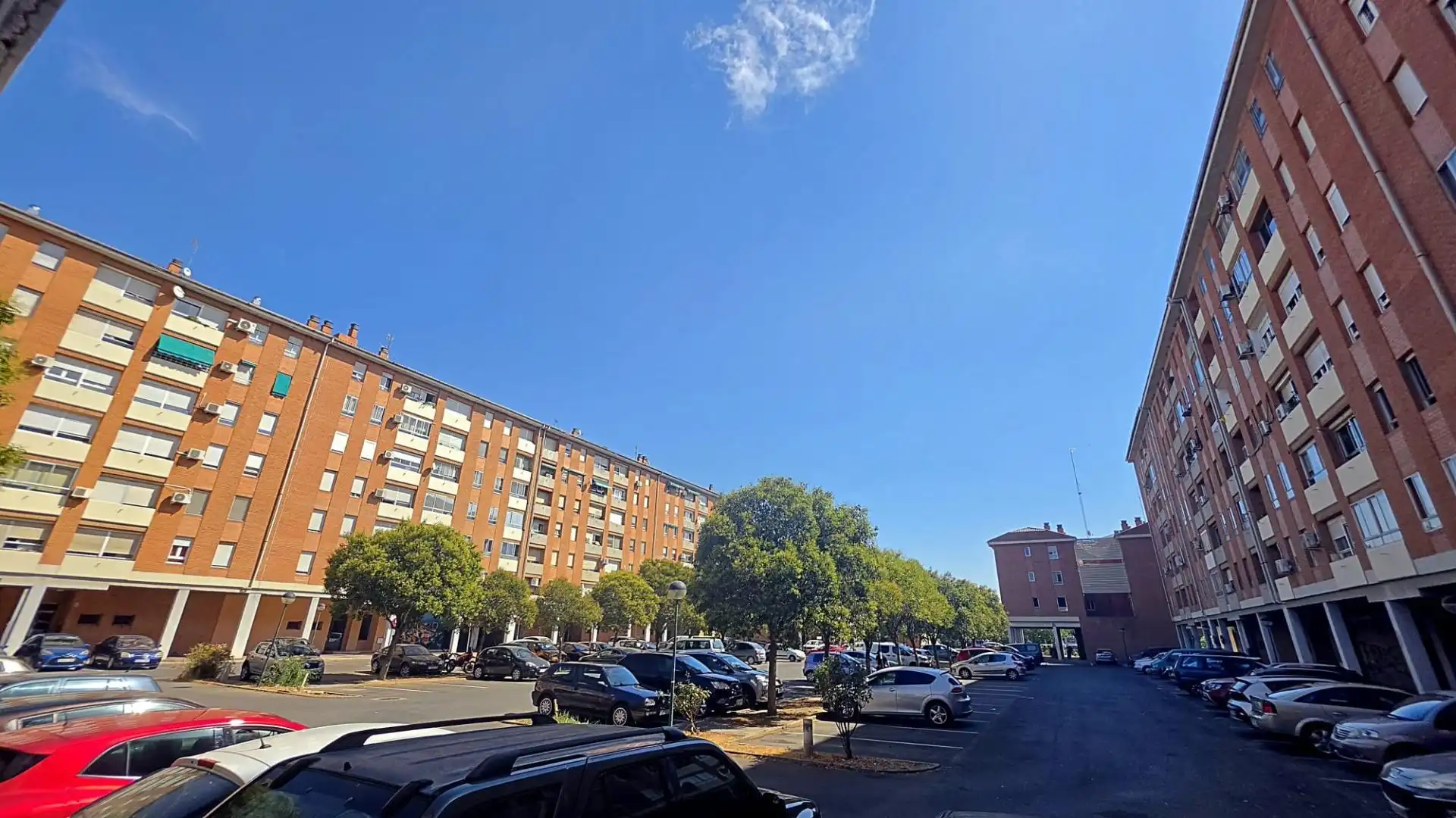 Vista exterior de Pis en venda en Zaragoza amb Calefacció