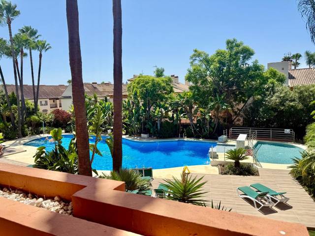 Apartamento en Venta en Puerto Banús