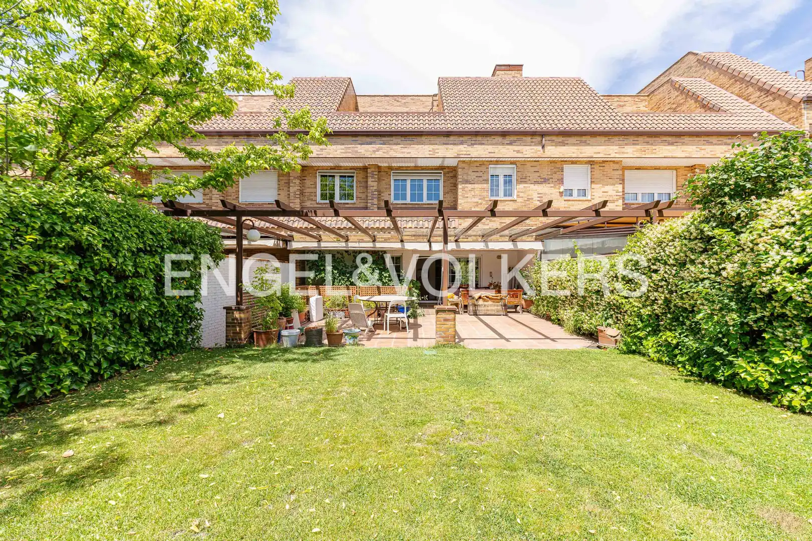 Terrace of Houses for sale in Las Rozas de Madrid  with Heating, Private garden and Parquet flooring