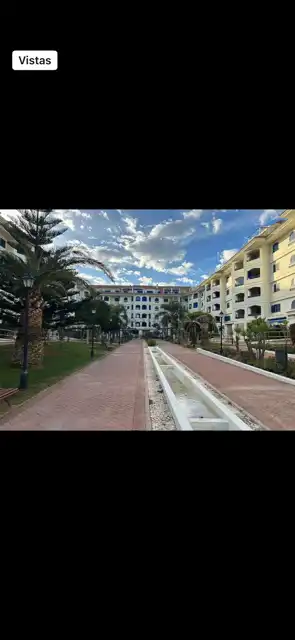 Außenansicht von Wohnung zur Miete in Manilva mit Klimaanlage, Terrasse und Möbliert