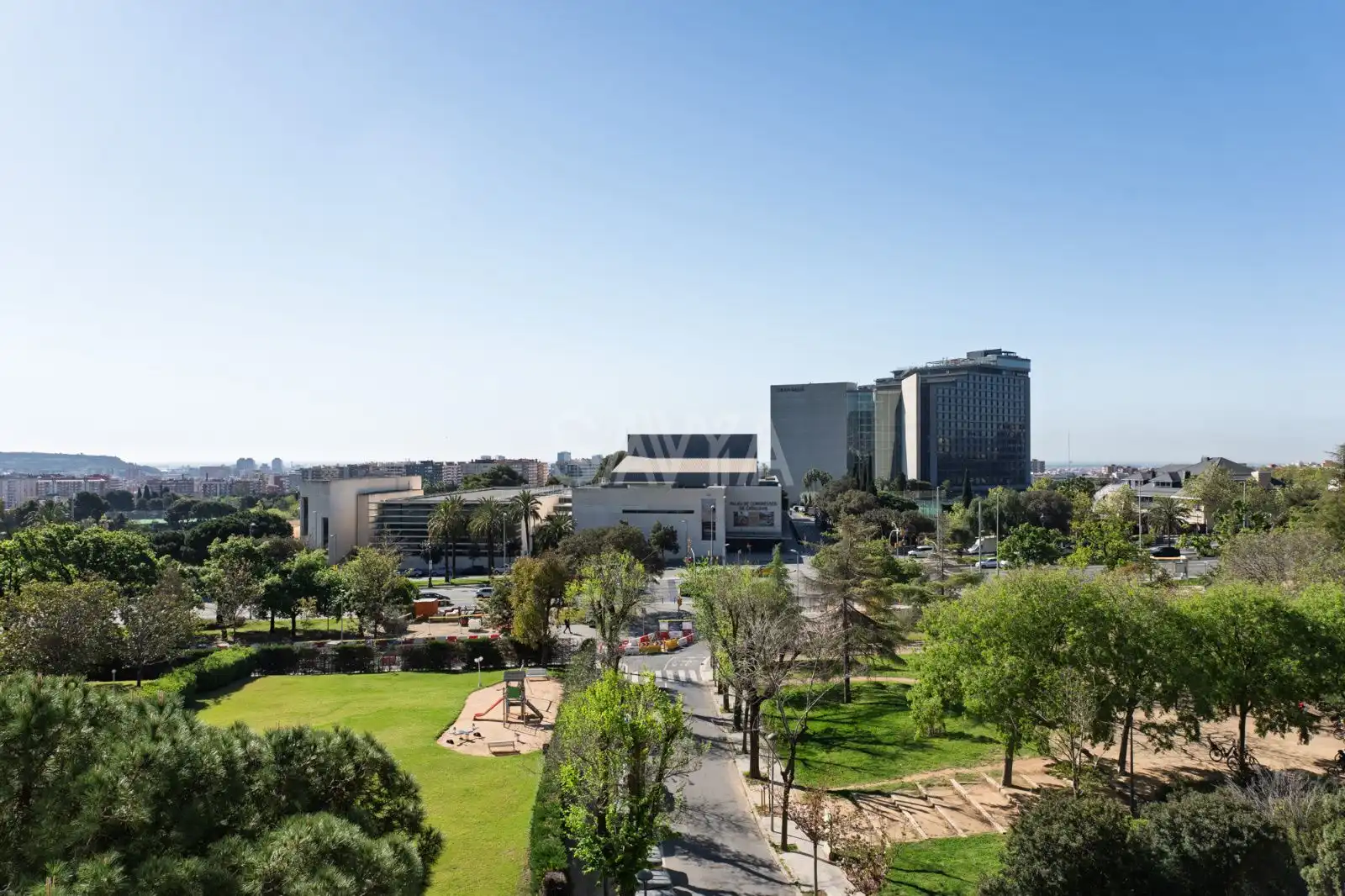 Vista exterior de Piso en venta en Barcelona con Aire acondicionado, Calefacción y Parquet
