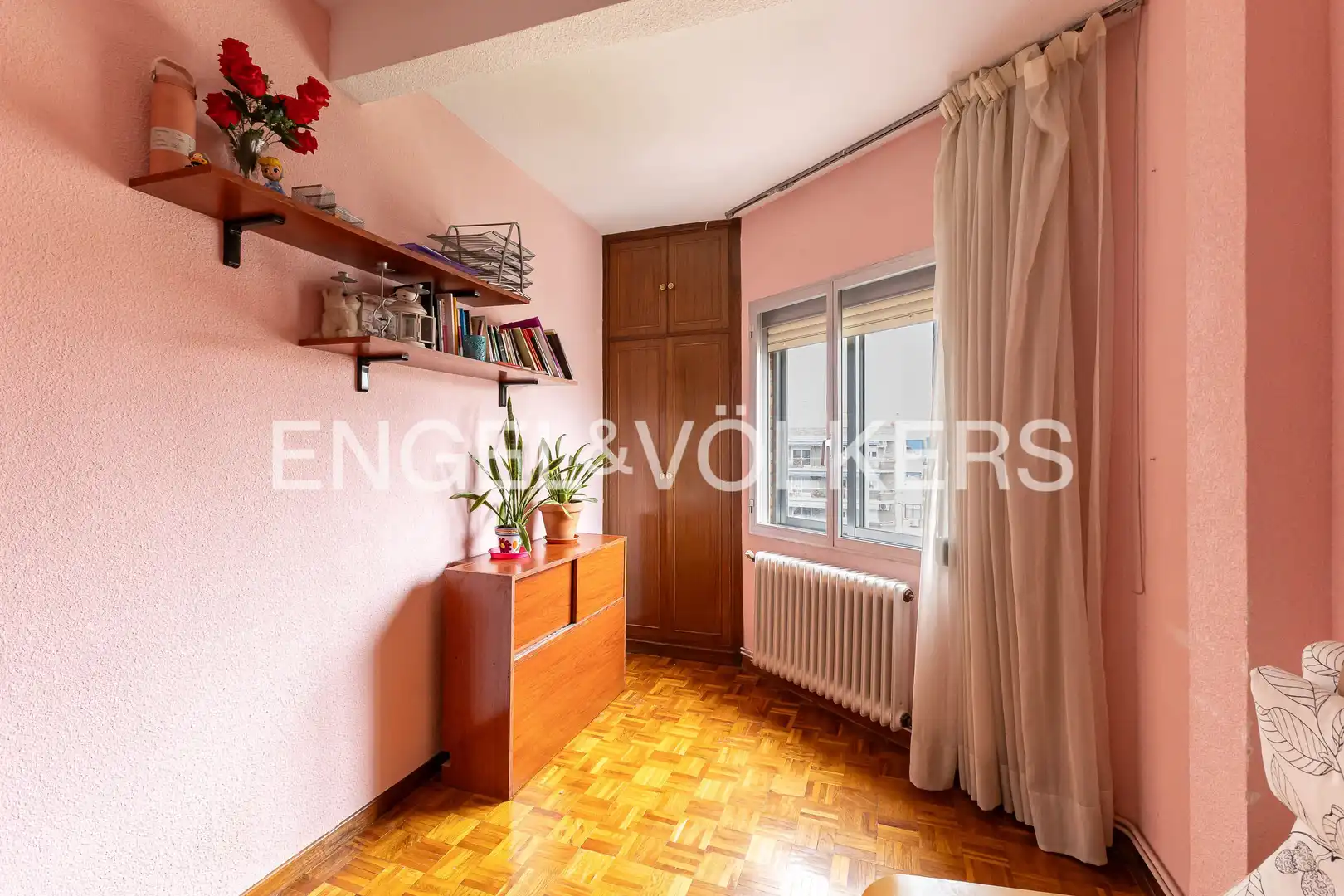 Schlafzimmer von Maisonette zum Verkauf in Madrid mit Klimaanlage, Heizung und Parkett