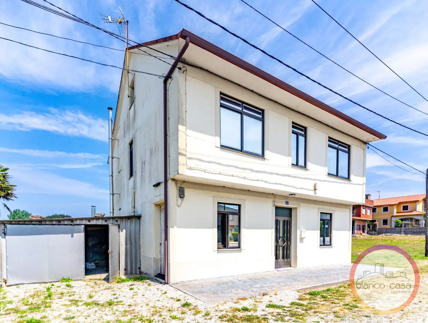 Vista exterior de Casa o chalet en venta en A Laracha   con Calefacción y Trastero