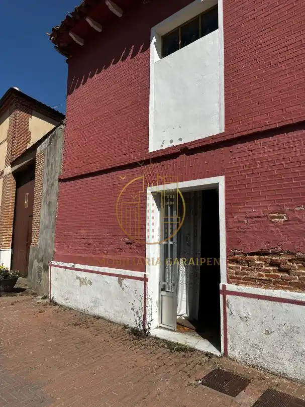 Exterior view of Houses for sale in Alaejos  with Private garden and Balcony