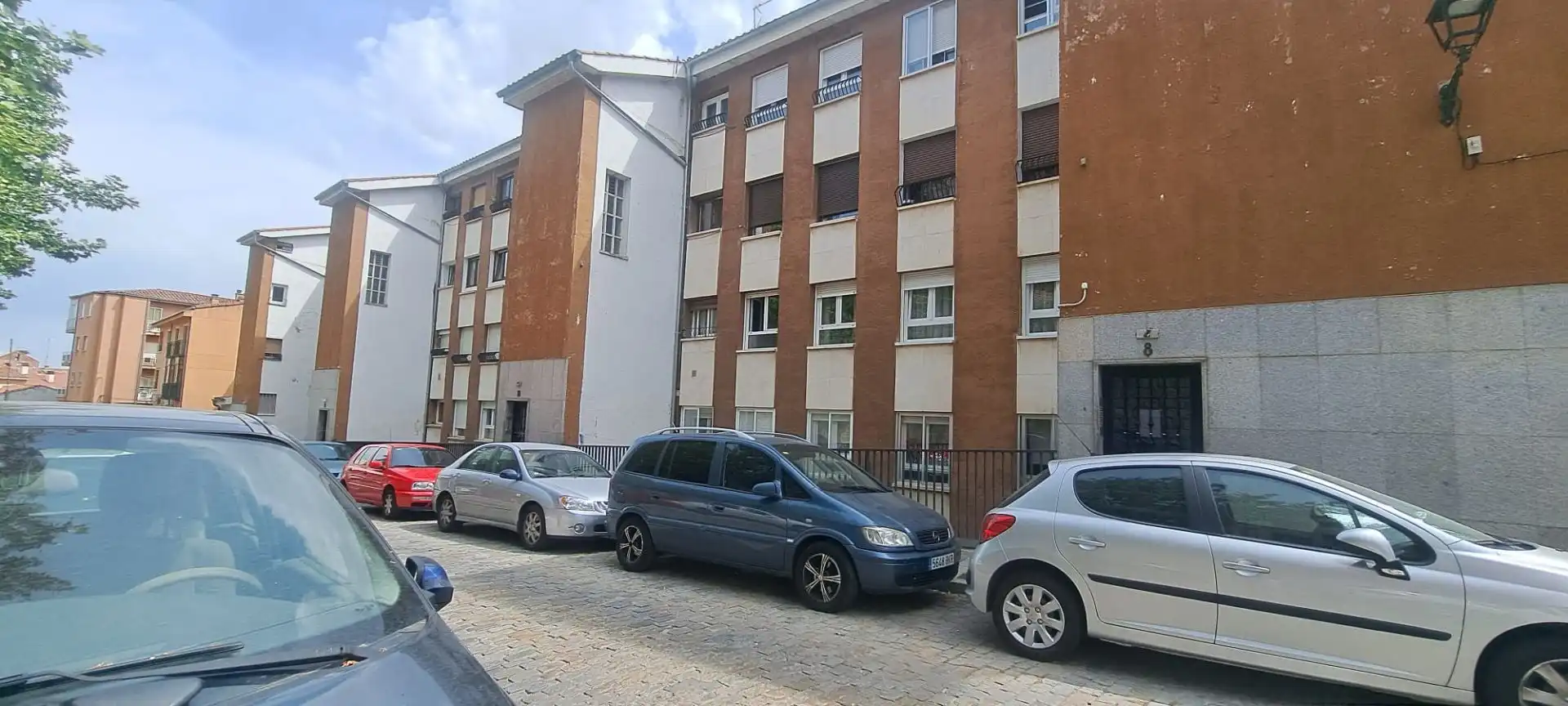 Piso de alquiler en DEAN CASTOR ROBLEDO, 8, Sur