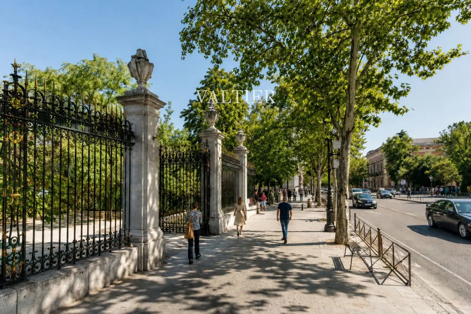 Flat for rent in Felipe IV, Jerónimos