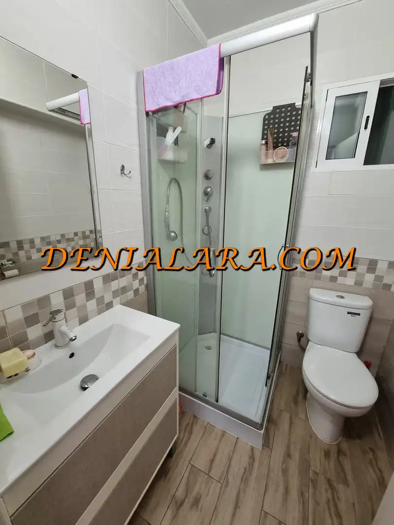 Bathroom of Flat for sale in Dénia  with Air Conditioner, Terrace and Furnished