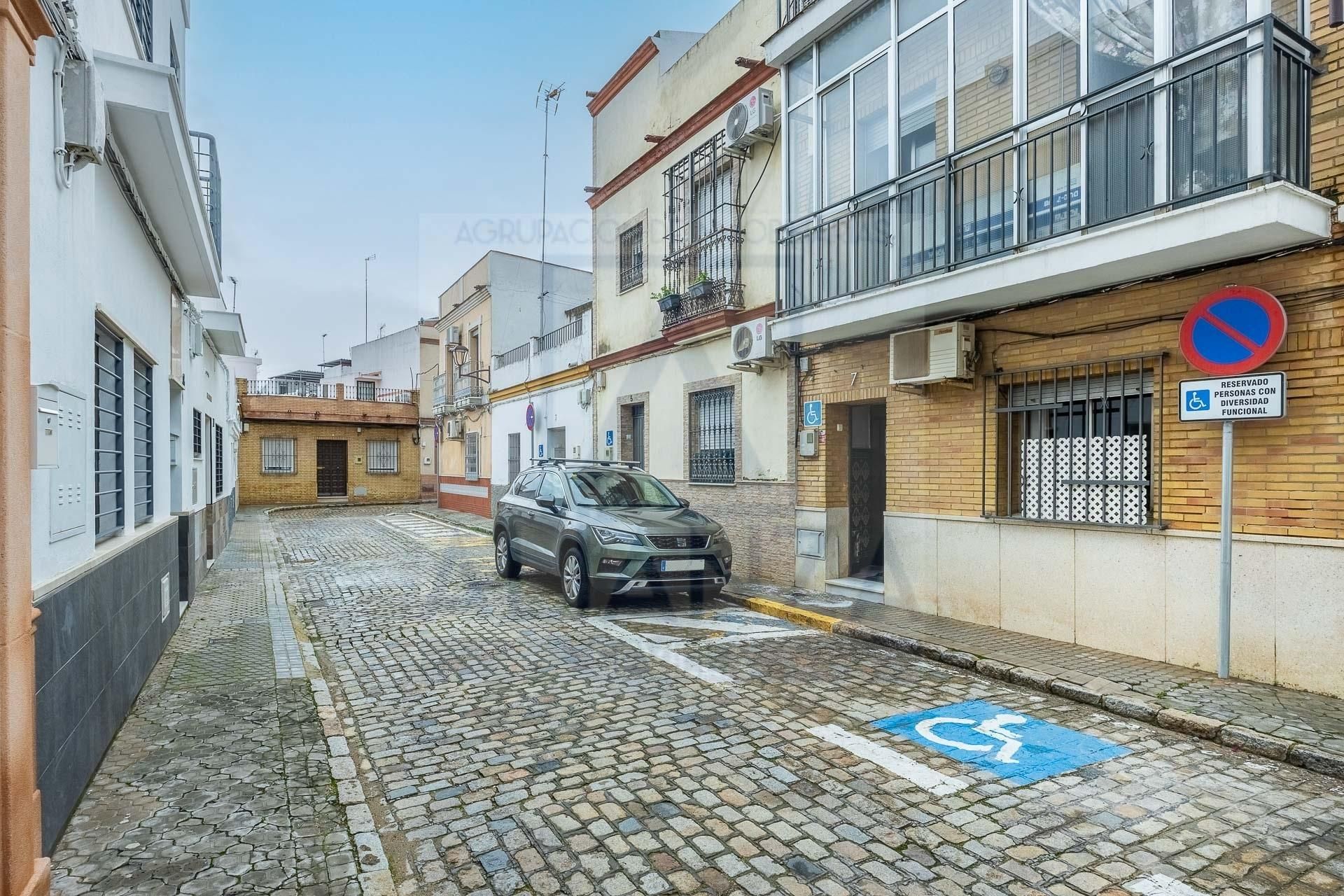 Exterior view of Single-family semi-detached for sale in Camas  with Air Conditioner, Terrace and Storage room