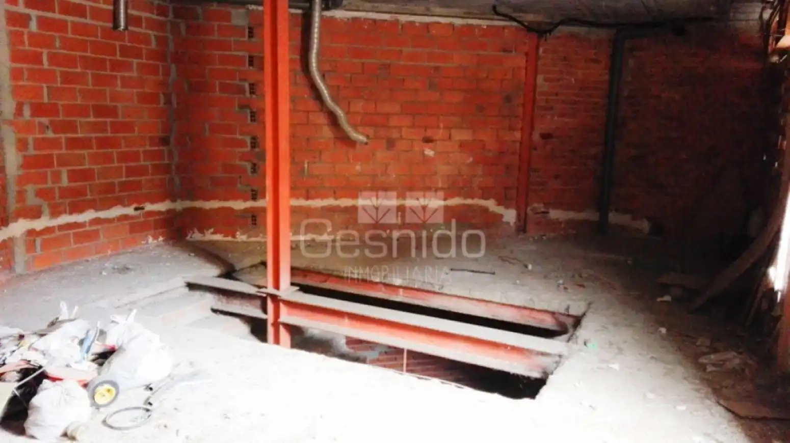 Local comercial en venda a Navafría, imagen 2