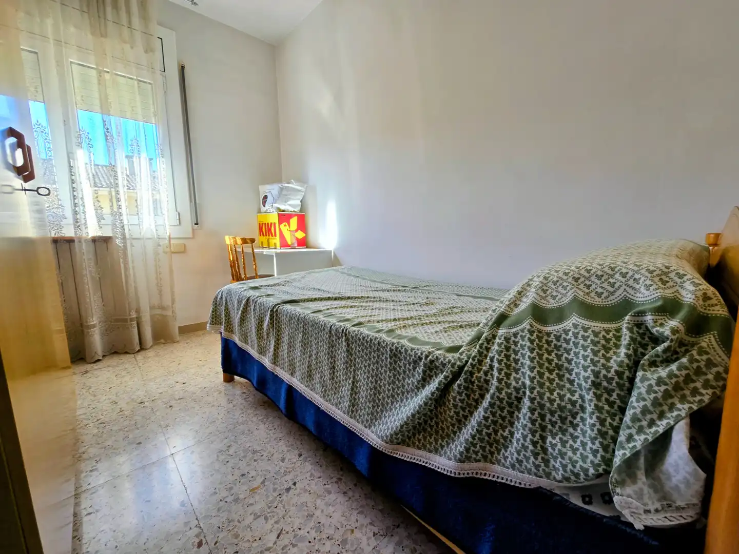 Schlafzimmer von Einfamilien-Reihenhaus zum Verkauf in Manlleu mit Heizung, Privatgarten und Terrasse