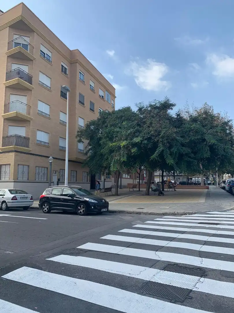Vista exterior de Pis en venda en Elche / Elx amb Aire condicionat