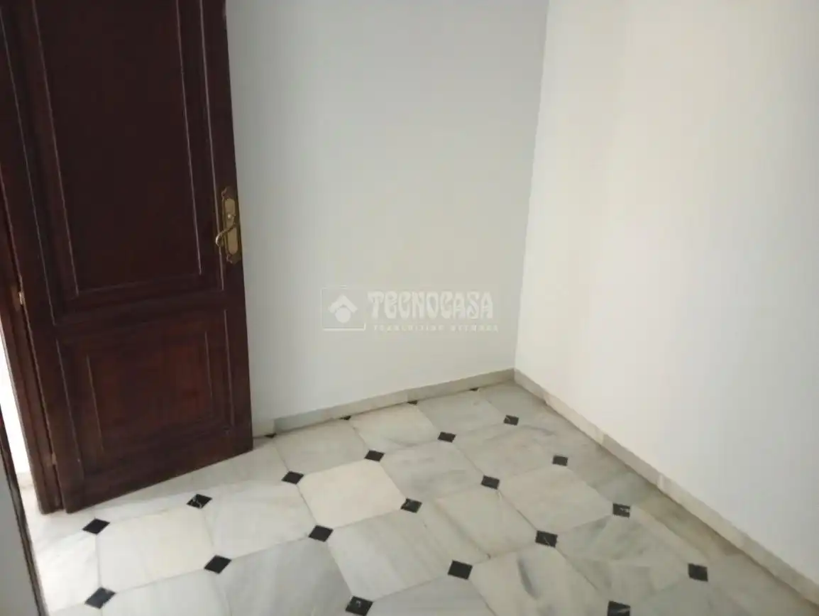 Habitación de Casa adosada en venta en Coria del Río
