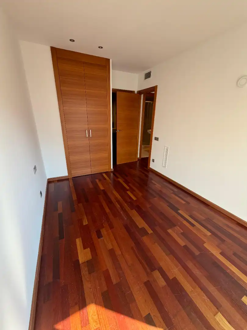 Dormitori de Pis en venda en Sabadell amb Aire condicionat, Calefacció i Parquet