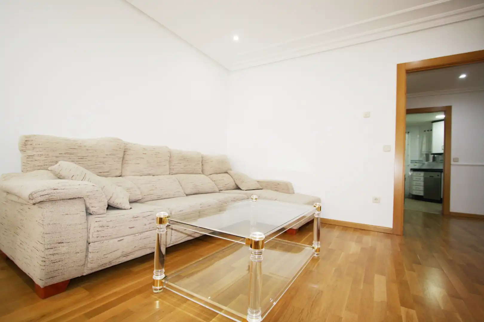 Sala de estar de Piso en venta en Albacete con Calefacción, Parquet y Amueblado