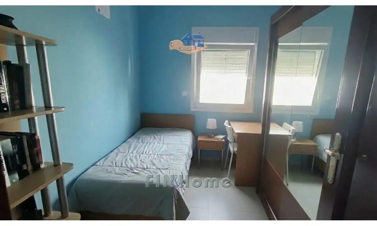 Schlafzimmer von Wohnung zum Verkauf in Sevilla mit Klimaanlage, Heizung und Privatgarten