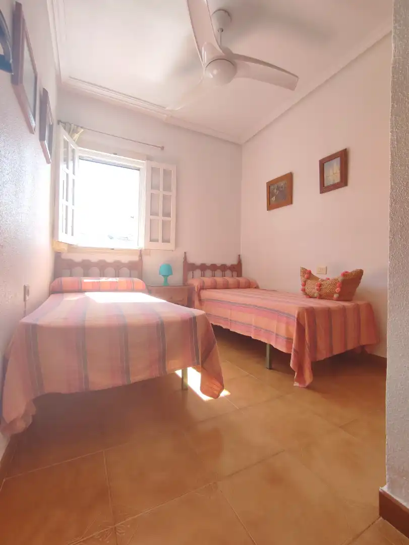 Habitación de Casa adosada en venta en San Pedro del Pinatar con Aire acondicionado, Calefacción y Jardín privado