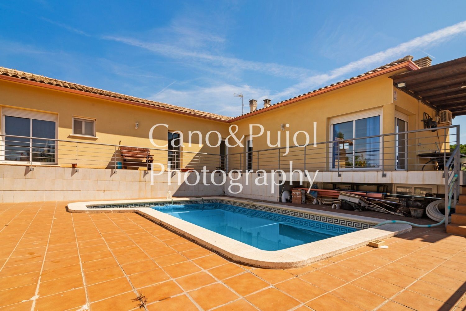 Swimming pool of House or chalet for sale in Calafell  with Air Conditioner, Heating and Terrace