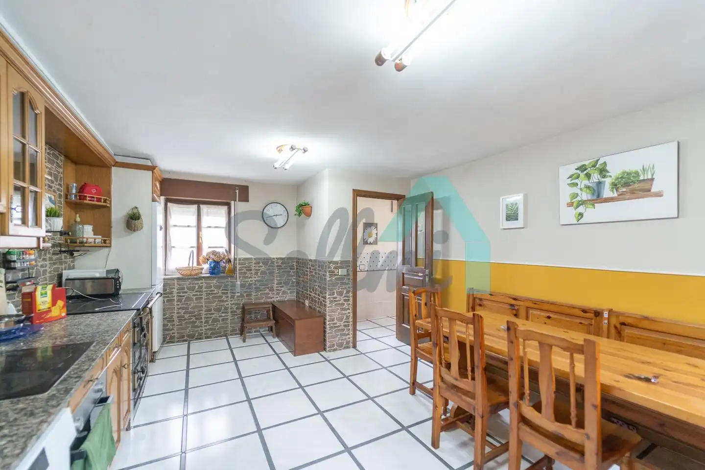 Cocina de Casa o chalet en venta en Castropol con Calefacción y Jardín privado