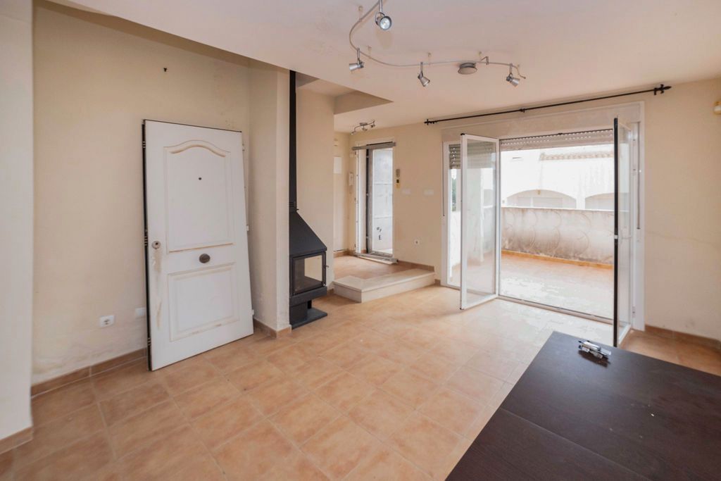 Casa adosada en venda en La Nucia amb Aire condicionat i Piscina