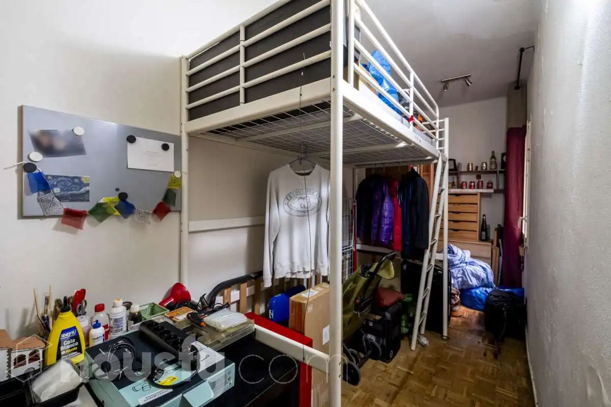 Habitación de Piso en venta en Barcelona con Balcón