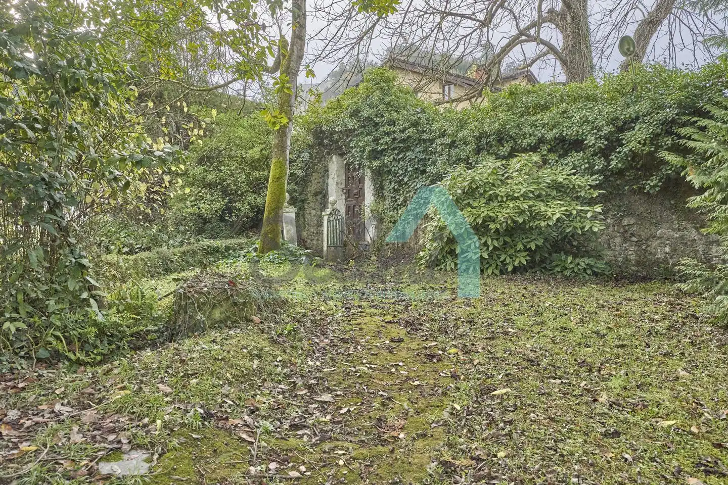 Casa o chalet en venta en Oviedo  con Jardín privado, Parquet y Terraza