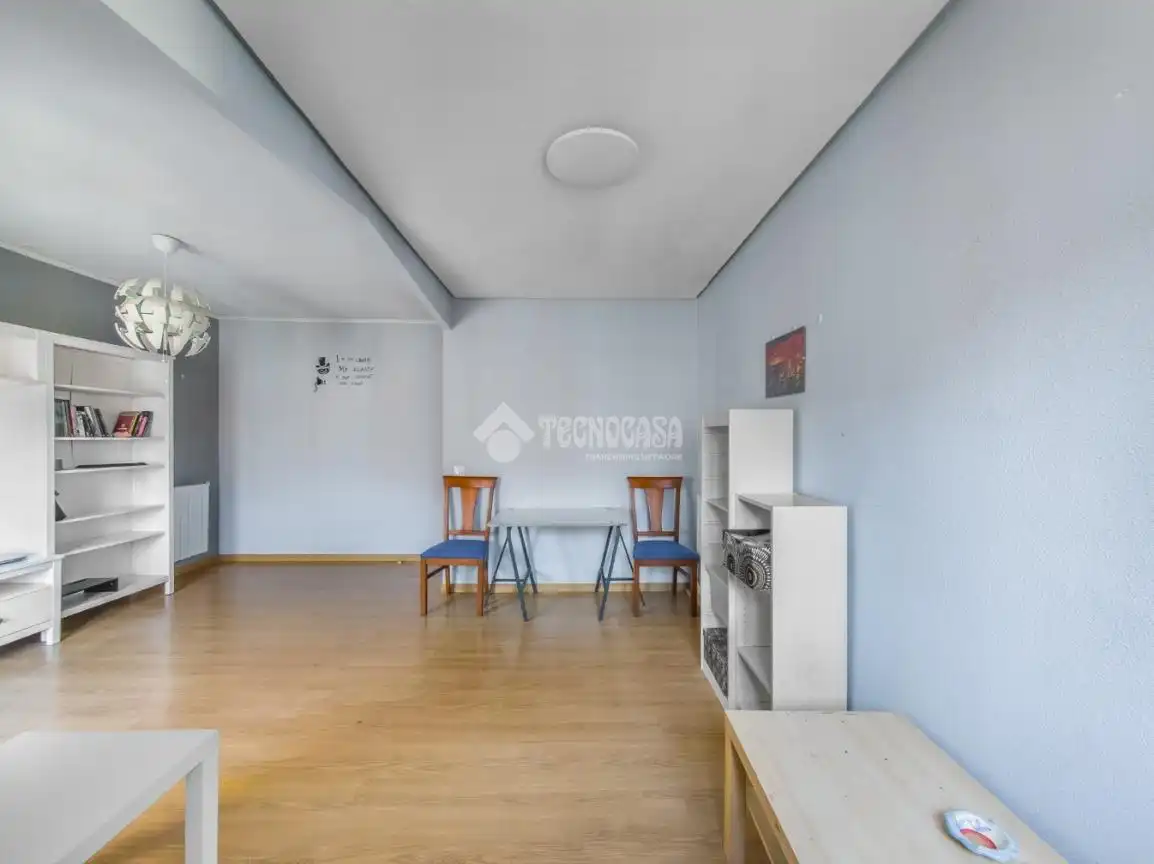 Piso en venta en Madrid con Calefacción, Terraza y Balcón