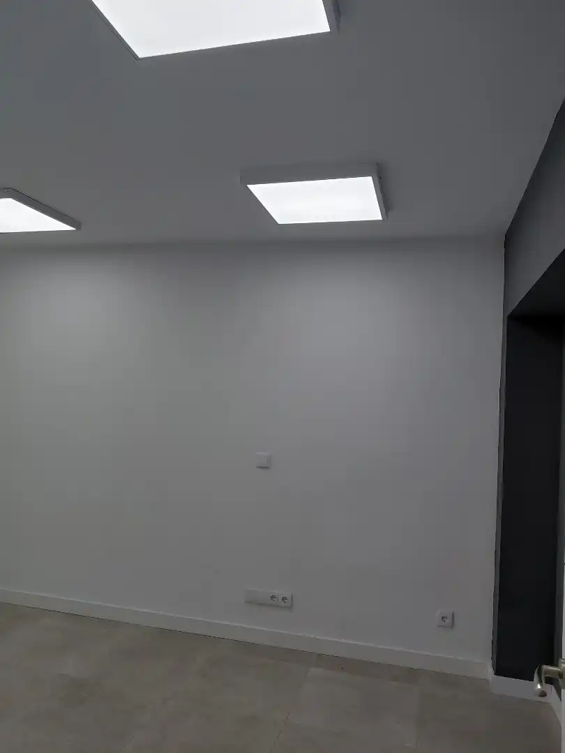 Büro zur Miete in Garrido
