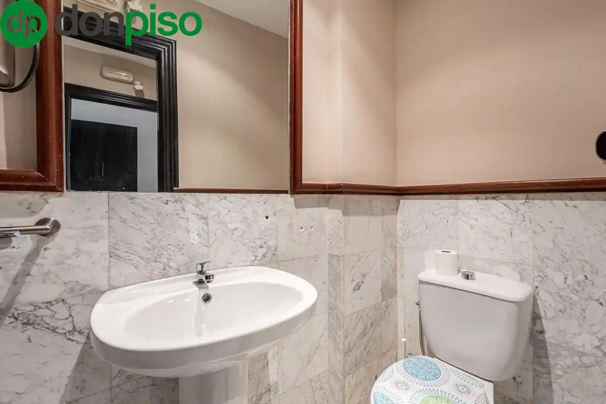 Bathroom of Commercial properties for sale in Monachil  with Air Conditioner