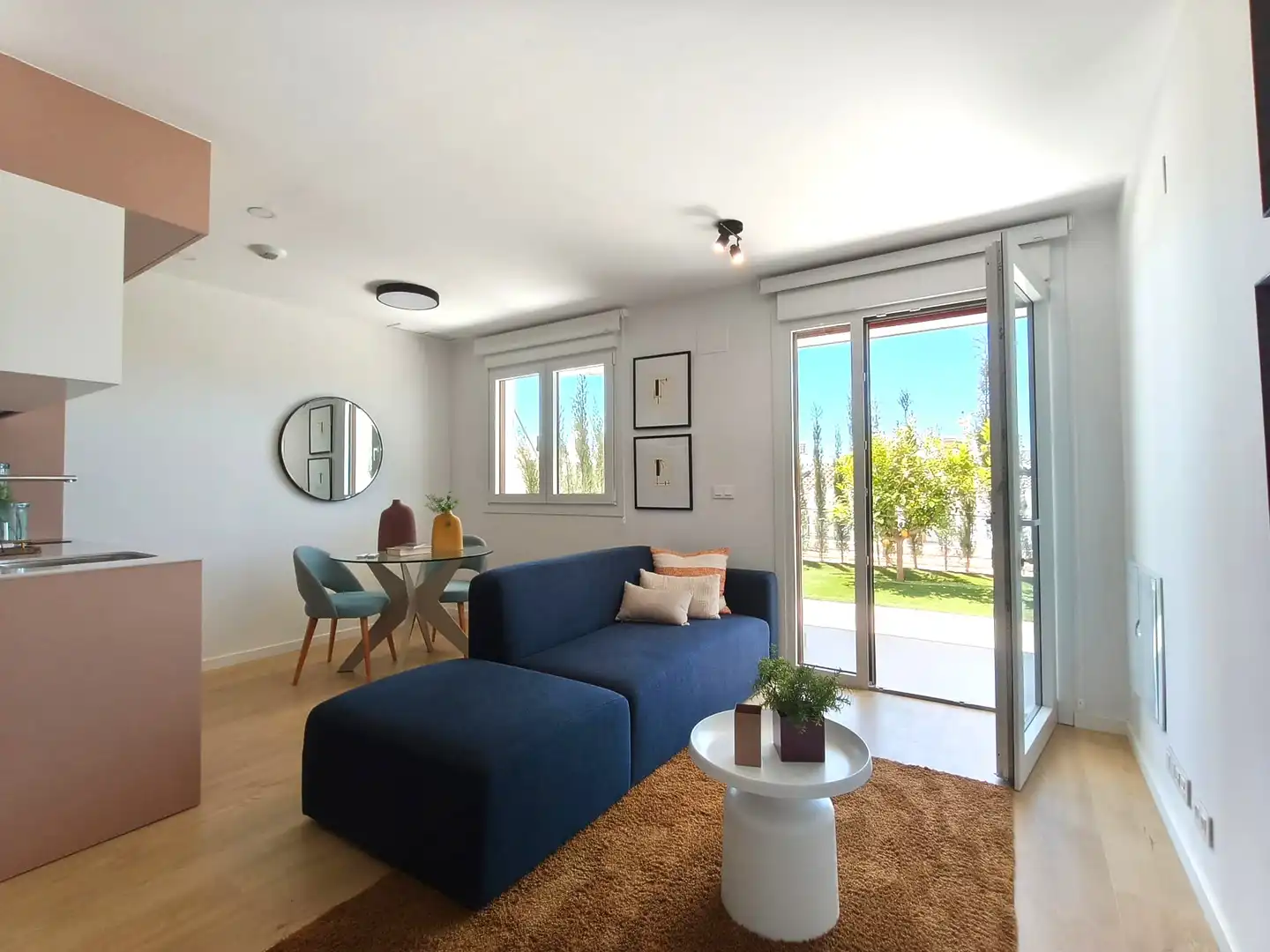 Sala d'estar de Casa adosada en venda en La Nucia amb Aire condicionat, Calefacció i Jardí privat