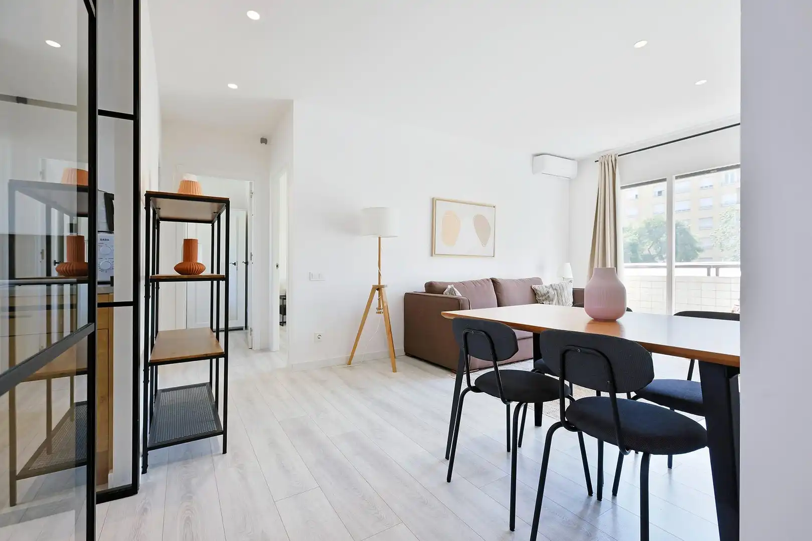 Sala d'estar de Pis en venda en Barcelona amb Aire condicionat, Parquet i Balcó