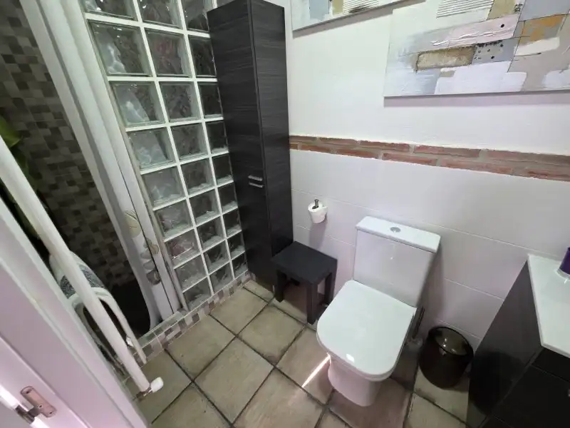 Baño de Casa o chalet en venta en Malpartida de Plasencia con Aire acondicionado y Jardín privado