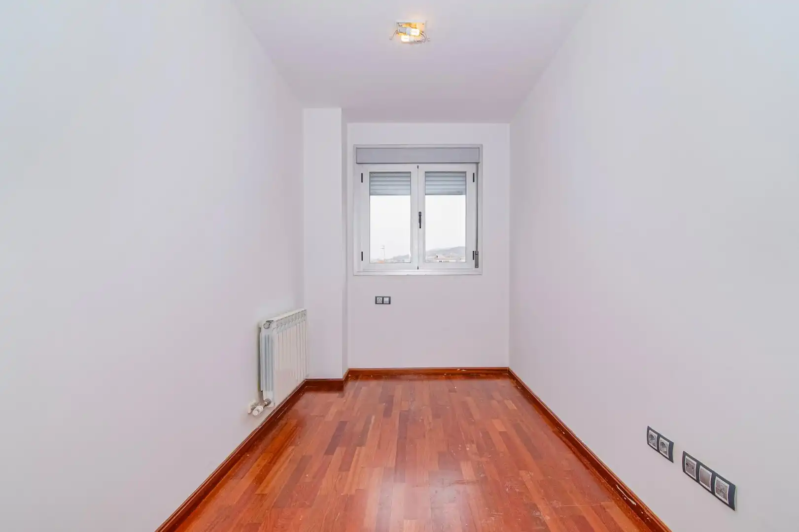 Habitación de Piso en venta en Granada con Aire acondicionado, Calefacción y Jardín privado