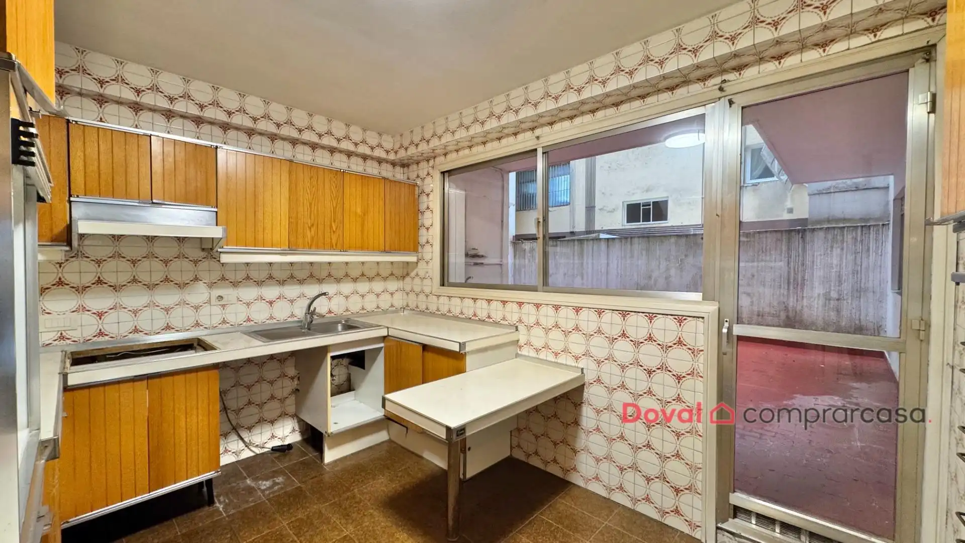Cocina de Piso en venta en Vigo  con Calefacción, Terraza y Balcón