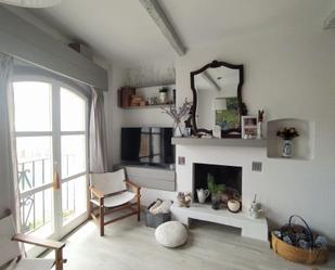 Living room of Apartment for sale in  Madrid Capital  with Air Conditioner and Balcony