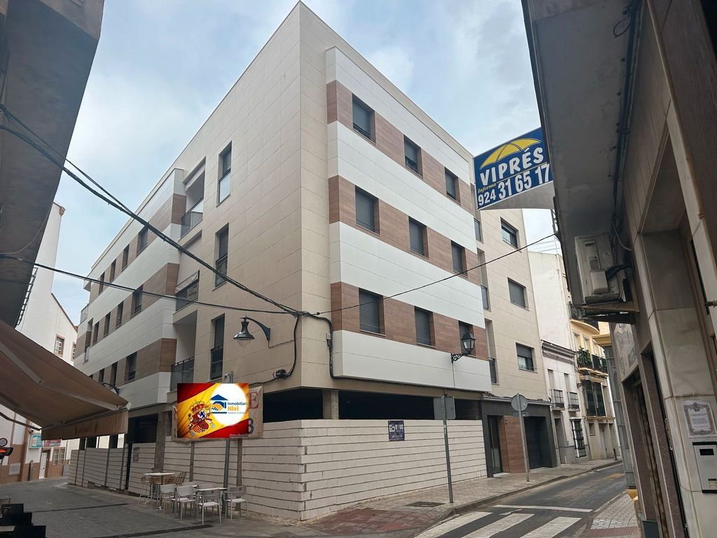 Exterior view of Premises to rent in Almendralejo