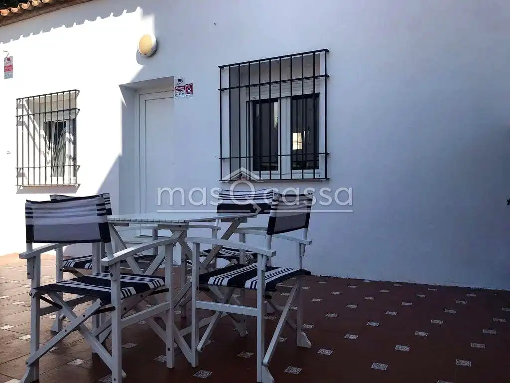 Ground floor for rent in Callejón del Moro, Puente Mayorga - Campamento