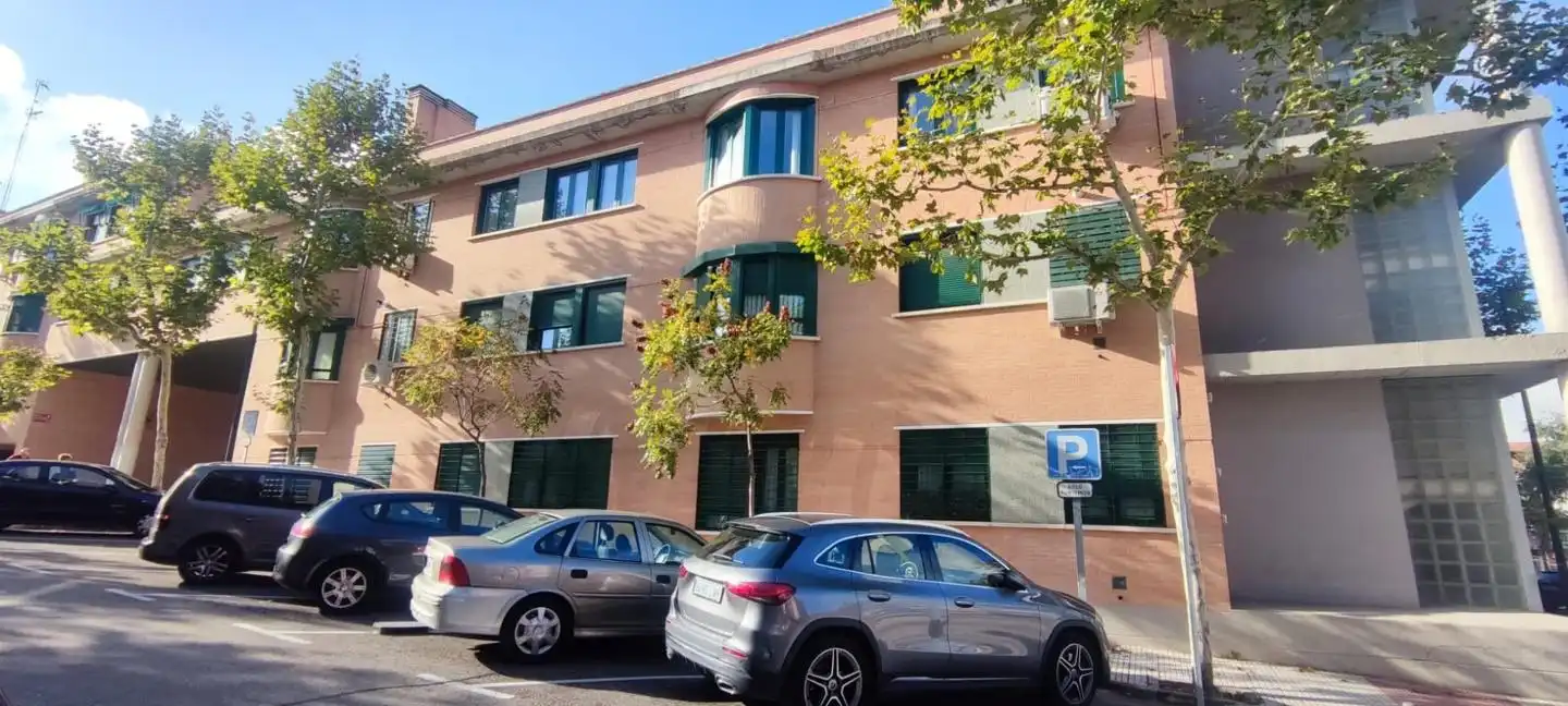 Vista exterior de Planta baja en venta en San Sebastián de los Reyes con Amueblado