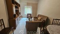 Living room of Flat for sale in Salamanca Capital  with Terrace