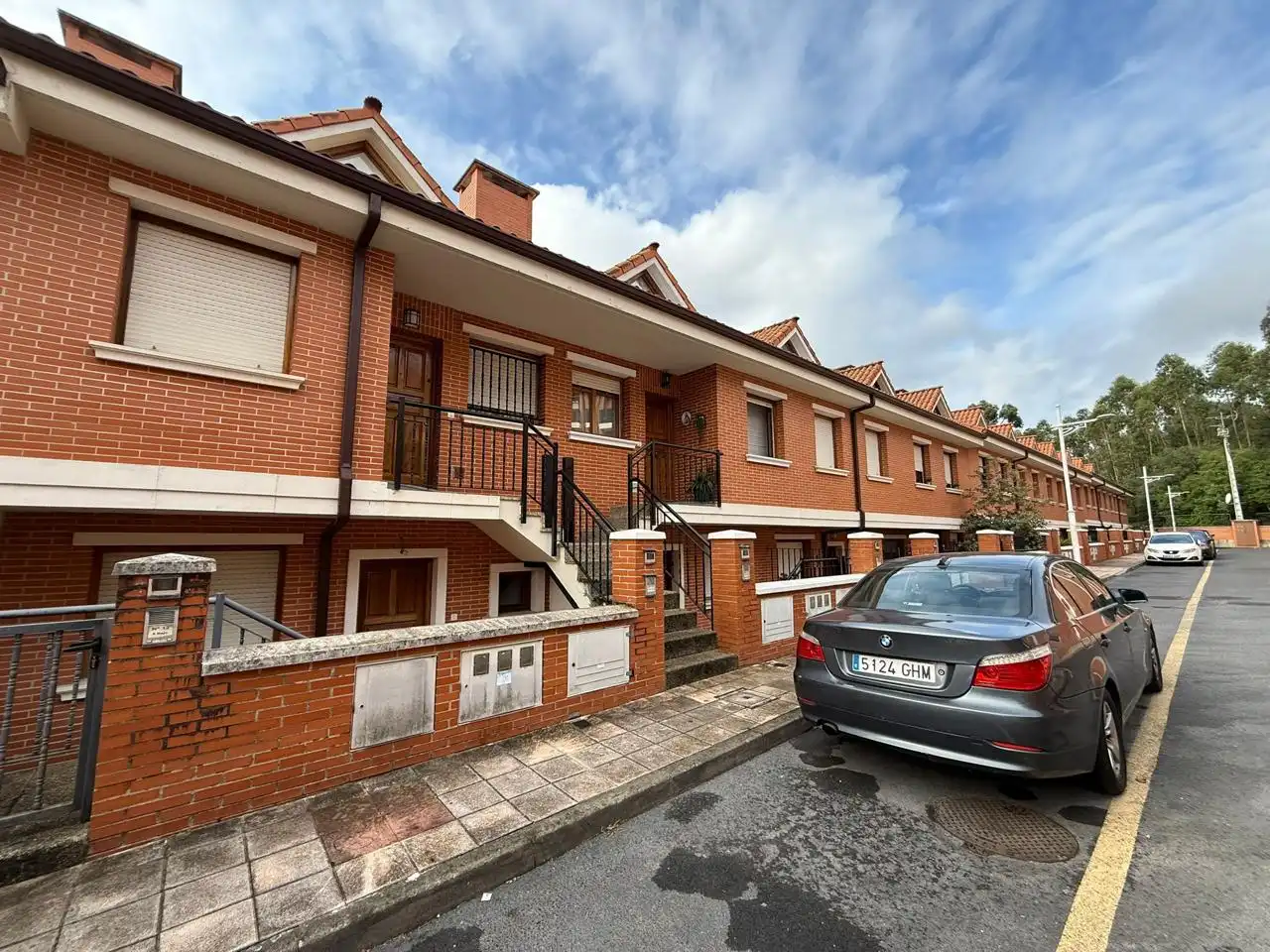 Exterior view of Duplexes for sale in Castro-Urdiales  with Heating, Parquet flooring and Terrace
