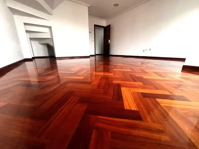 Piso en venta en A Coruña Capital  con Calefacción, Parquet y Trastero