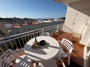 Apartament amb balcó en venda a Carrer de Pitarra
