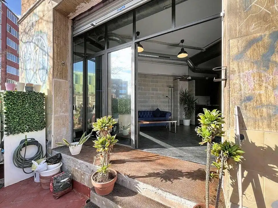 Terrasse von Geschaftsraum zum Verkauf in Barcelona mit Terrasse und Möbliert
