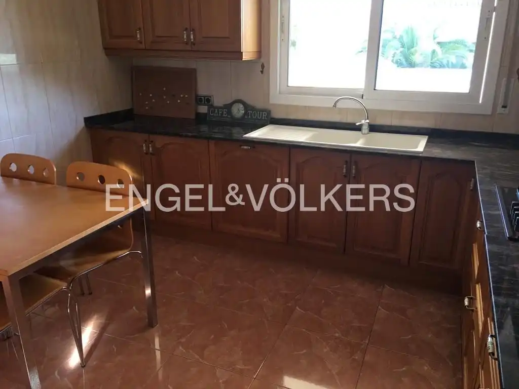 Cocina de Casa o chalet en venta en Sant Cugat Sesgarrigues con Aire acondicionado, Calefacción y Trastero