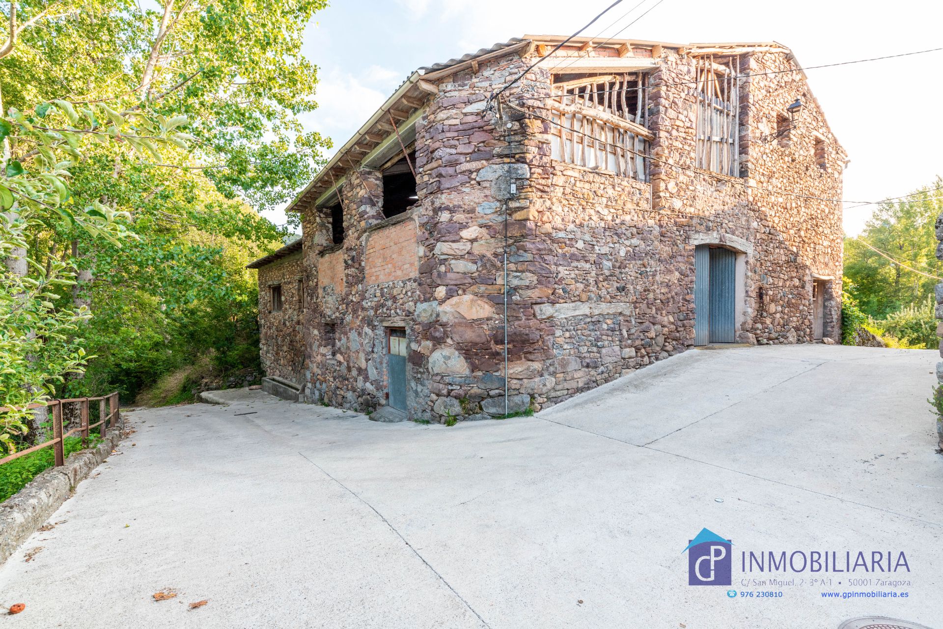 Vista exterior de Casa o xalet en venda en Bisaurri amb Jardí privat